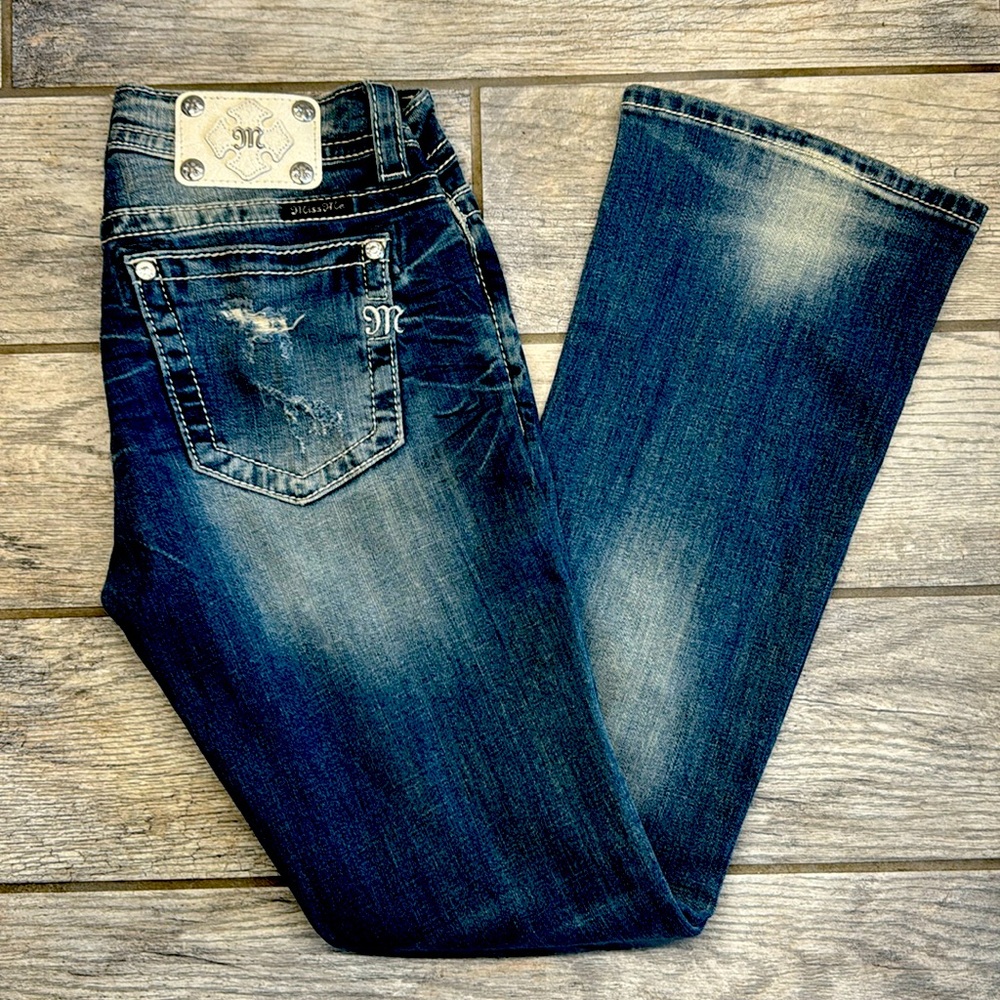 Women’s Miss Me jeans